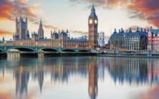 荣耀发布机器人手机Robot Phone ，CEO李健称手机不应是“无聊黑色方块”