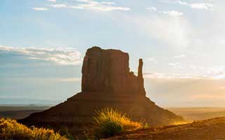 中信金融资产非执行董事赵江平、袁欣辞任